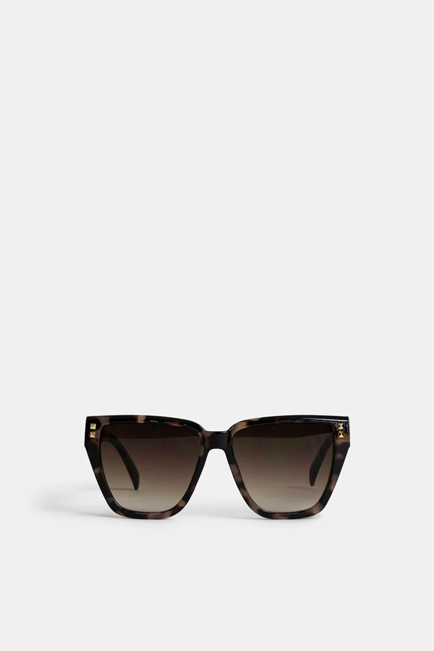 adela__leopard_0.webp Adela - Leopard