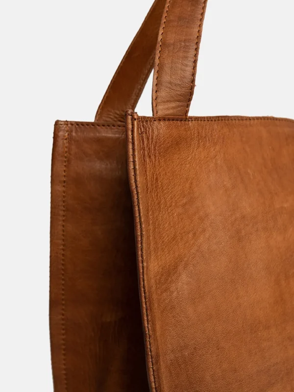 Aro Urban - Walnut