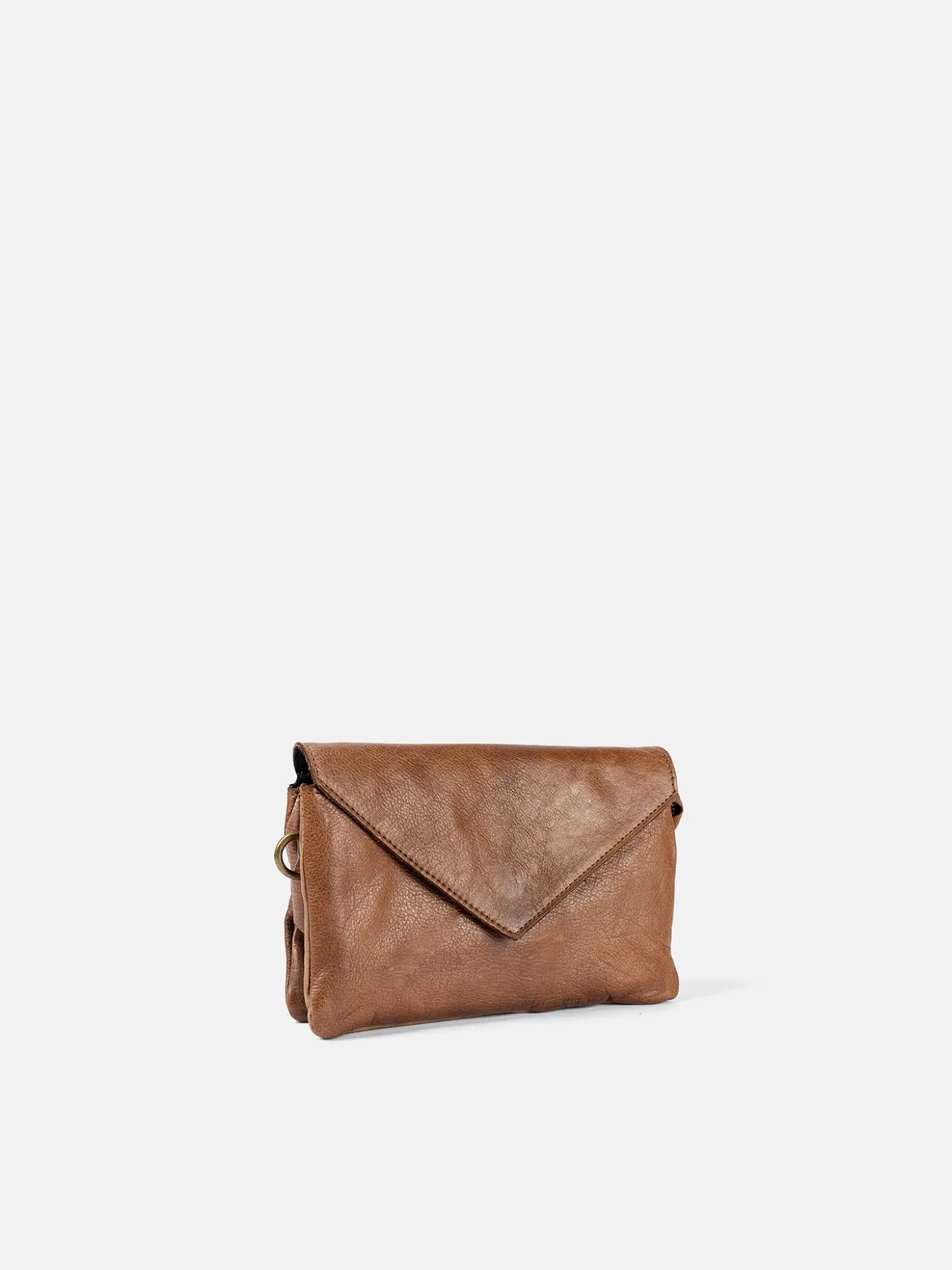 claire_urban__walnut_1.webp Claire Urban - Walnut