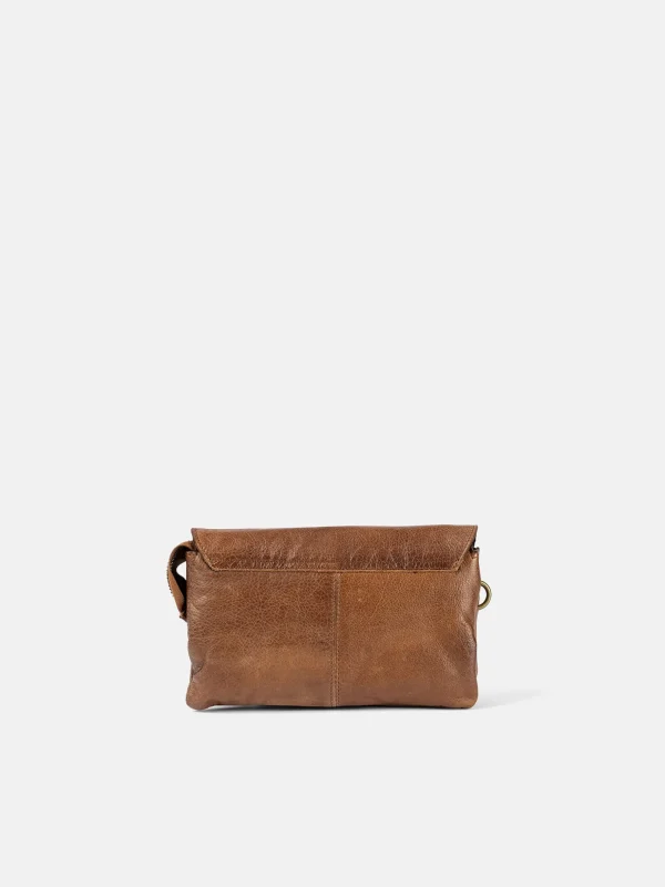 Claire Urban - Walnut