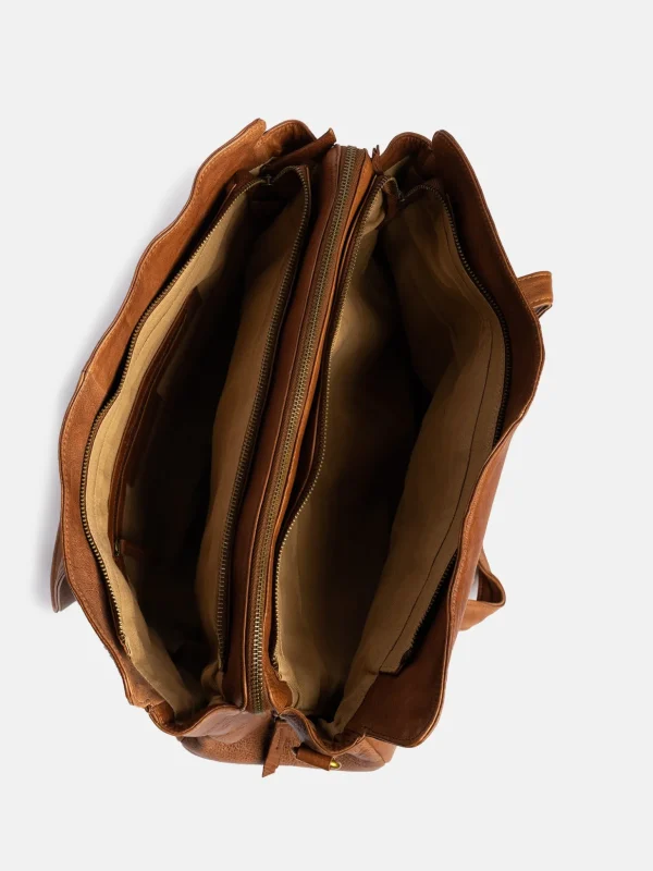 Evia Urban - Walnut