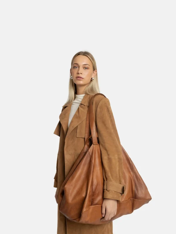 Fie Urban - Walnut