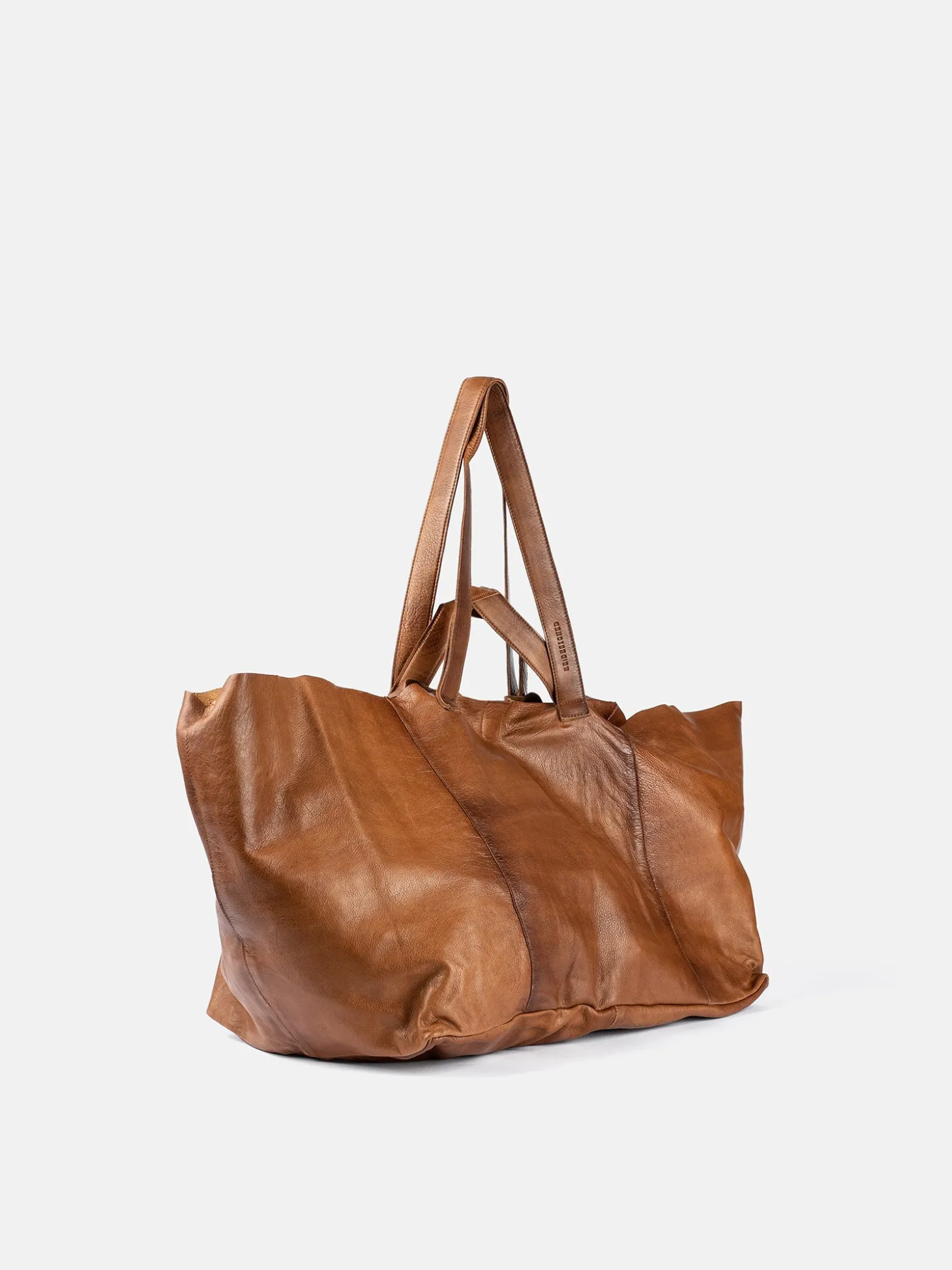 fie_urban__walnut_5.webp Fie Urban - Walnut