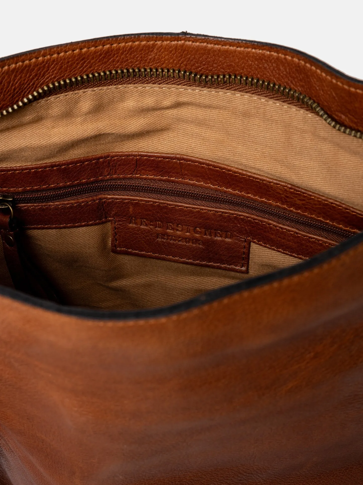 fillis_big__walnutbrass_5.webp Fillis Big - Walnut/Brass