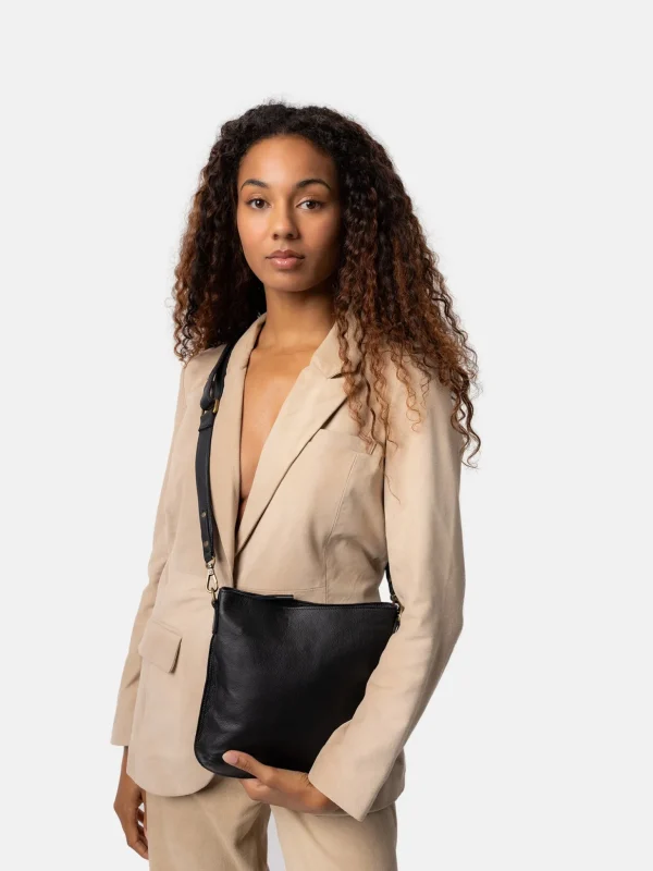 Fillis Medium - Black/Brass