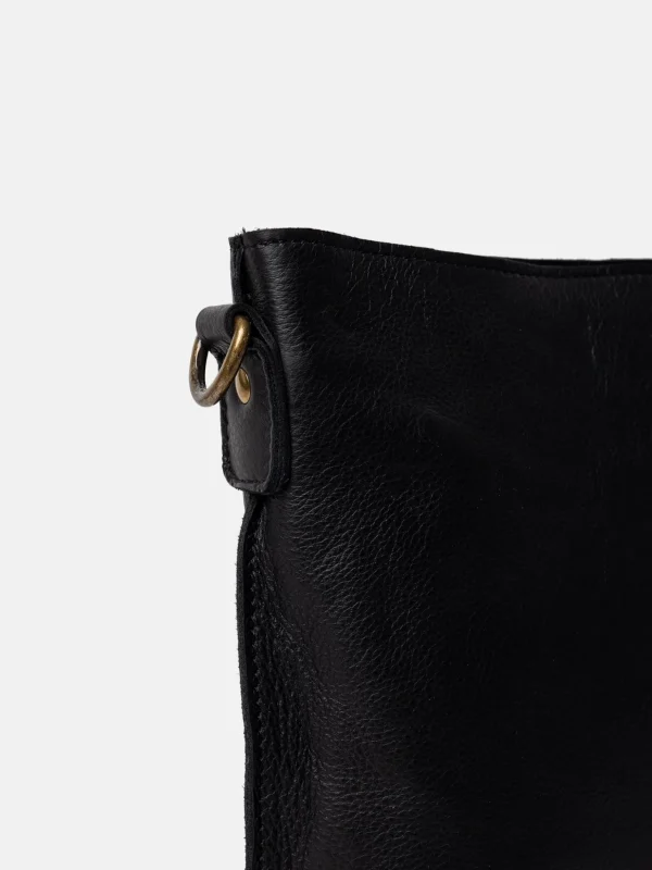 Fillis Medium - Black/Brass
