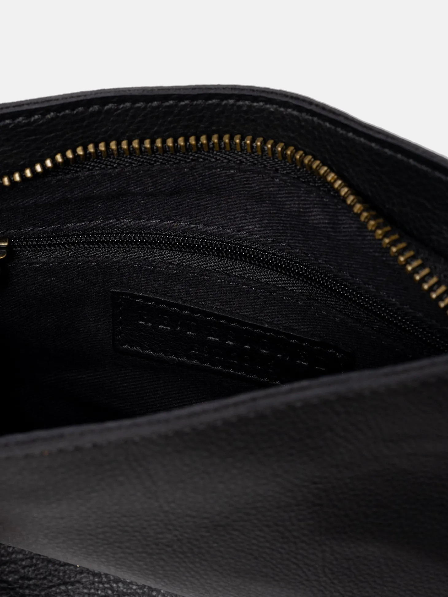 fillis_small__blackbrass_4.webp Fillis Small - Black/Brass