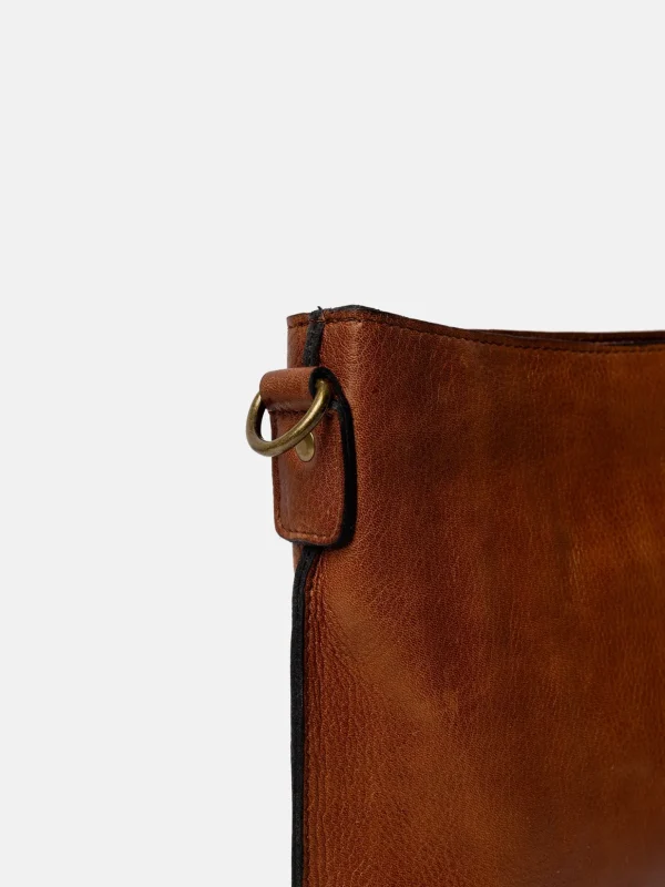 Fillis Small - Walnut/Brass