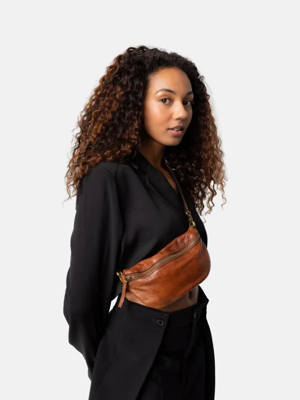 Gisela - Walnut/Brass