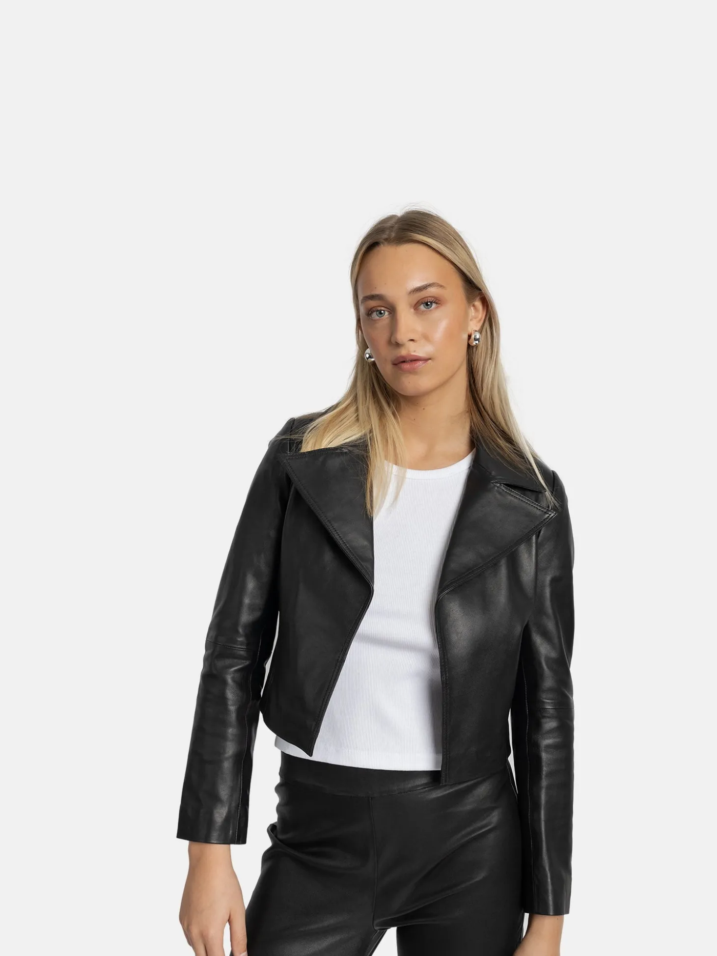 havyn__black_5.webp Havyn - Black