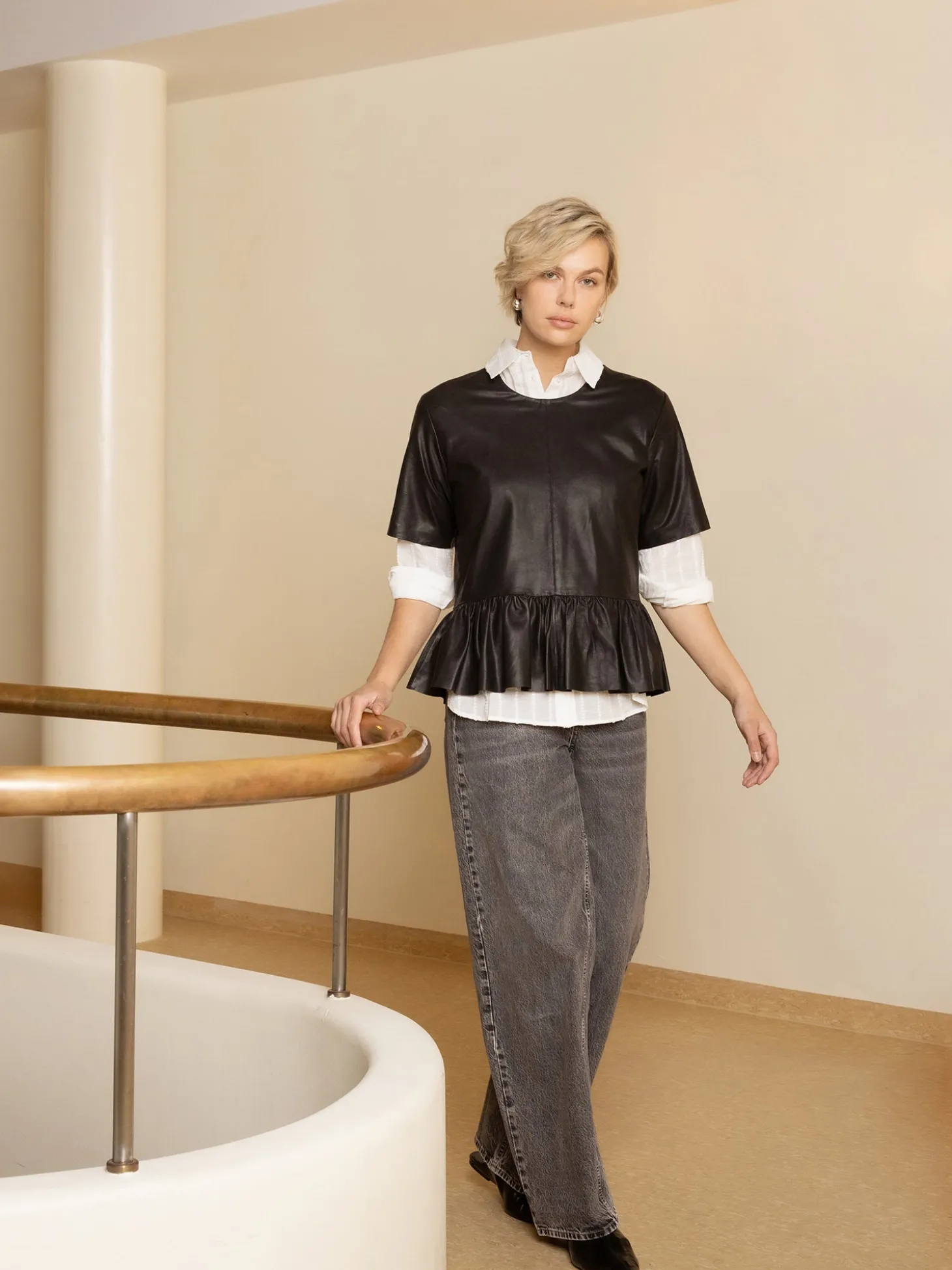 hawa__black_4.webp Hawa - Black
