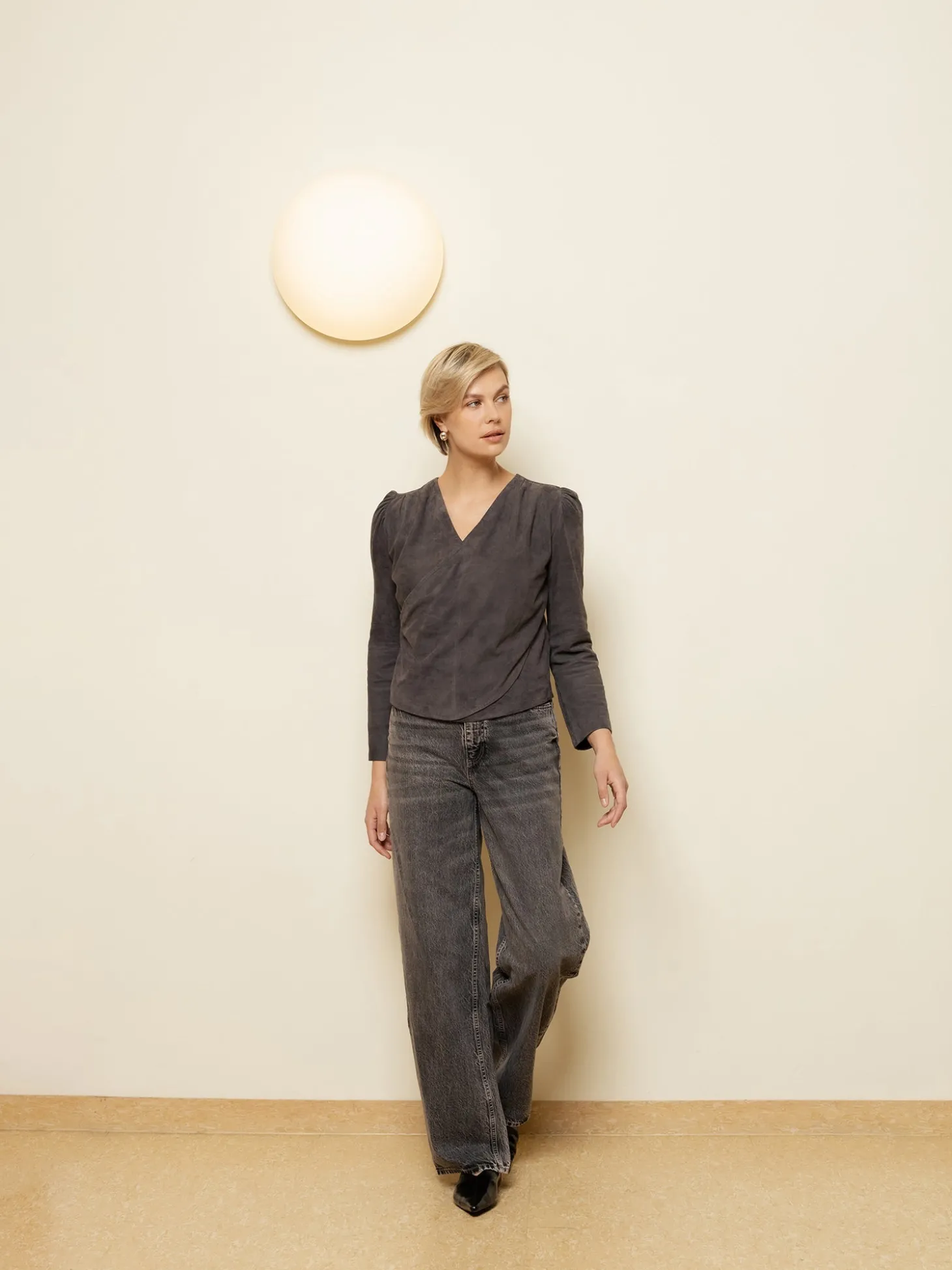 heather_suede__grey_3.webp Heather Suede - Grey