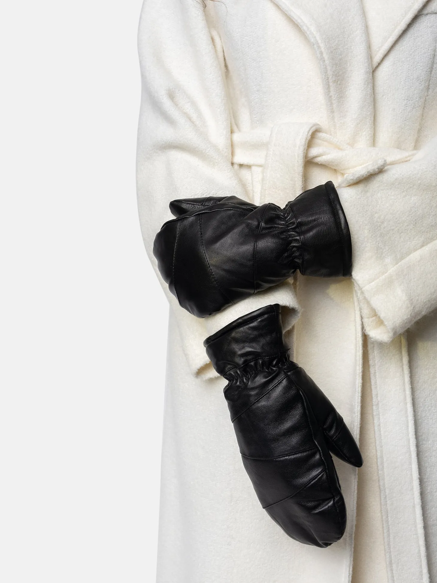 herle_mitten__black_1.webp Herle Mitten - Black
