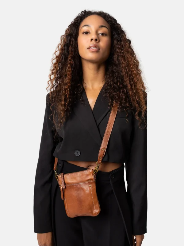 Jara Small - Walnut