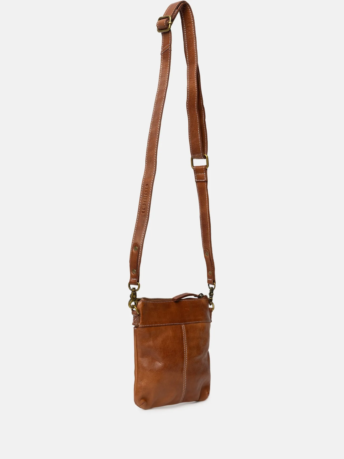 jara_small__walnut_6.webp Jara Small - Walnut