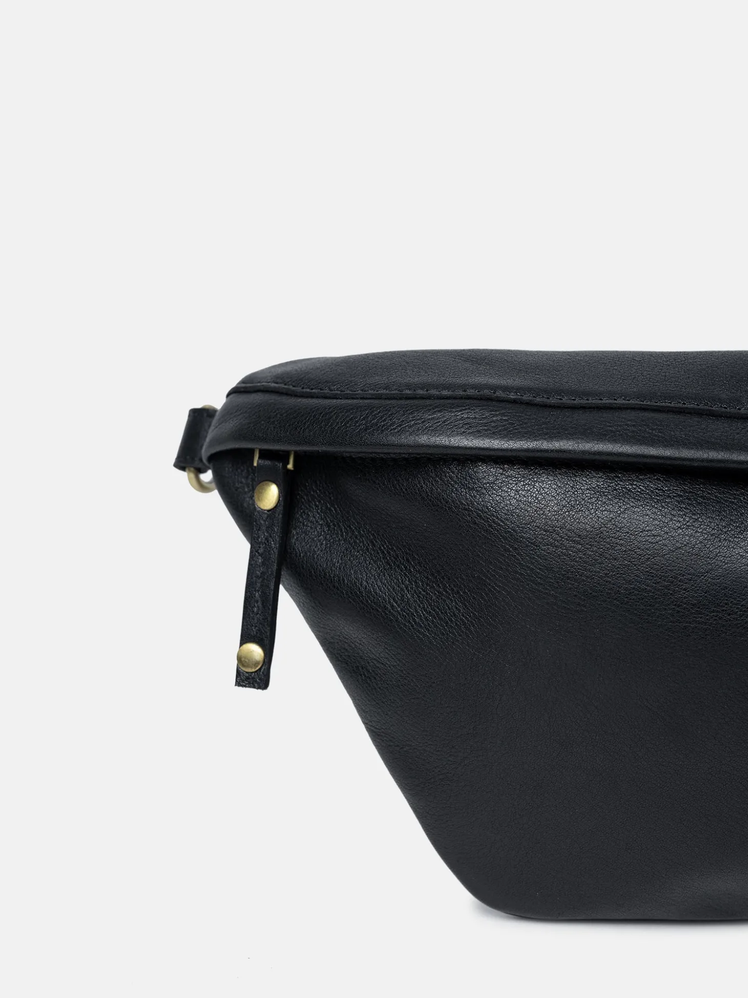 jeane_bumbag__black_2.webp Jeane Bumbag - Black