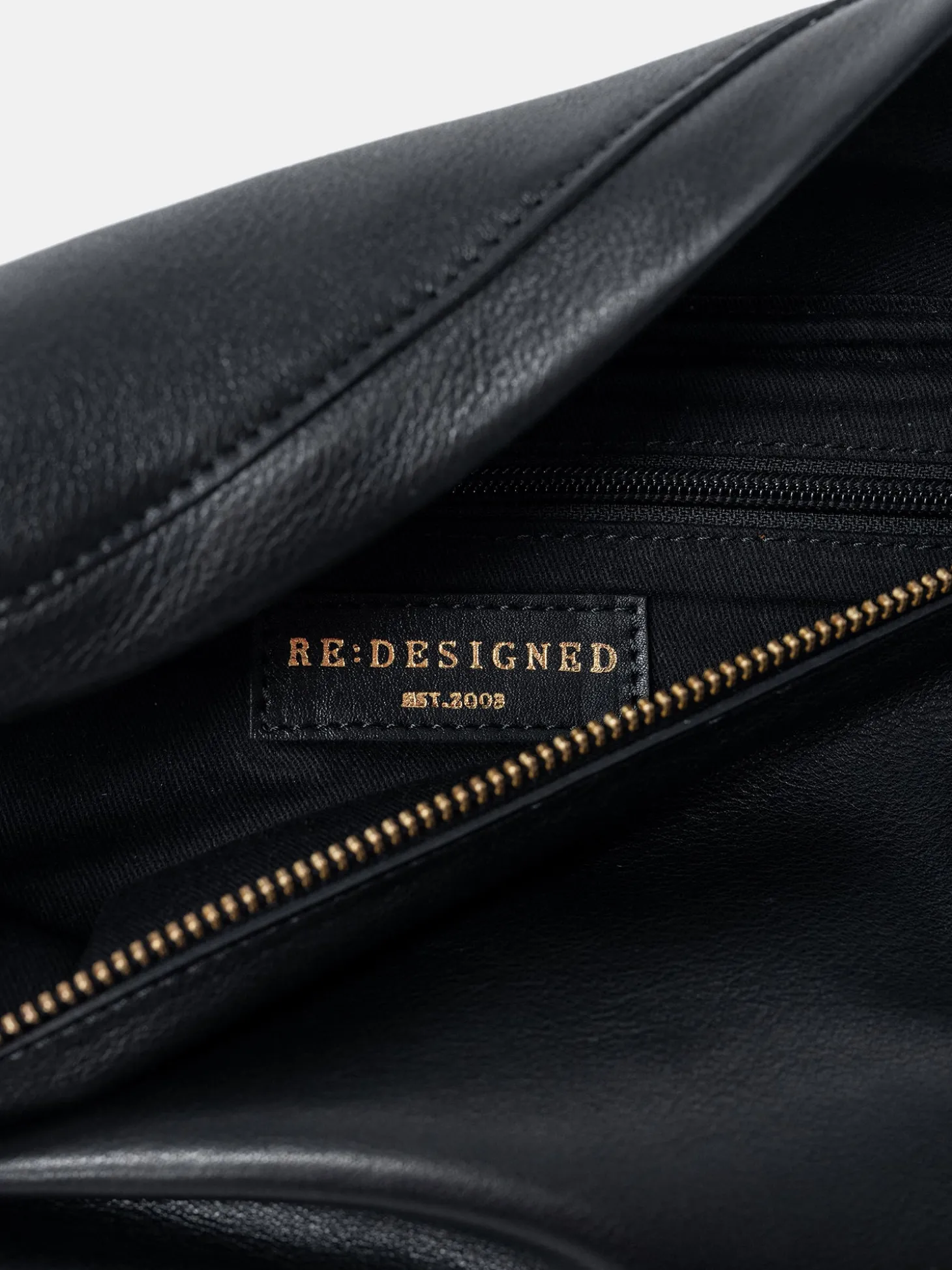 jeane_bumbag__black_5.webp Jeane Bumbag - Black