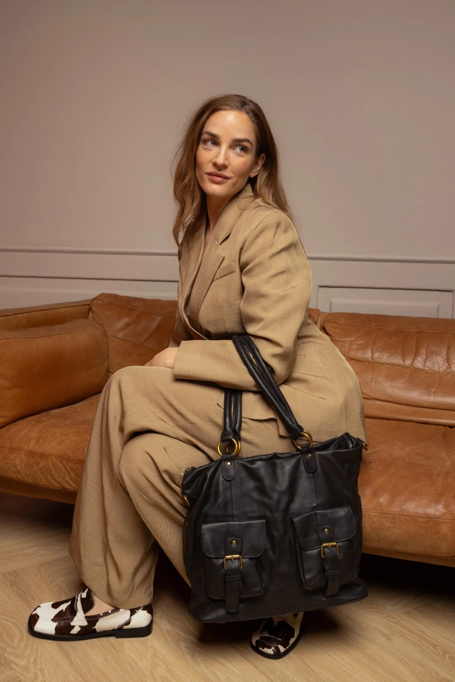 jodi_big__black_1.webp Jodi Big - Black
