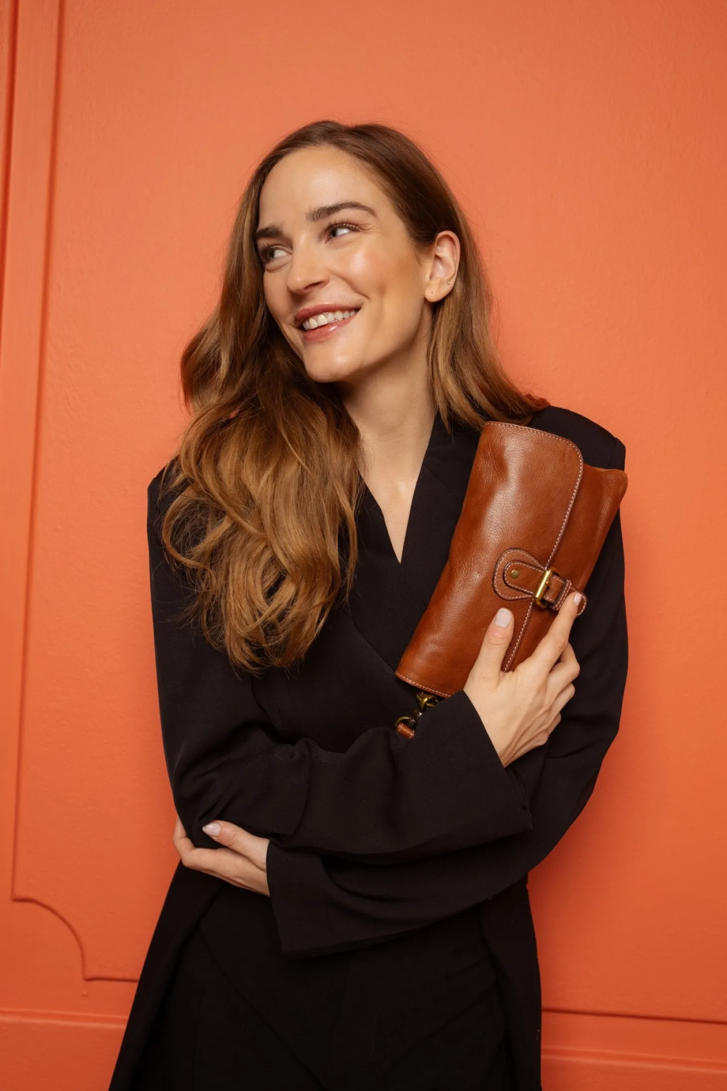jodi_clutch__walnut_2.webp Jodi Clutch - Walnut