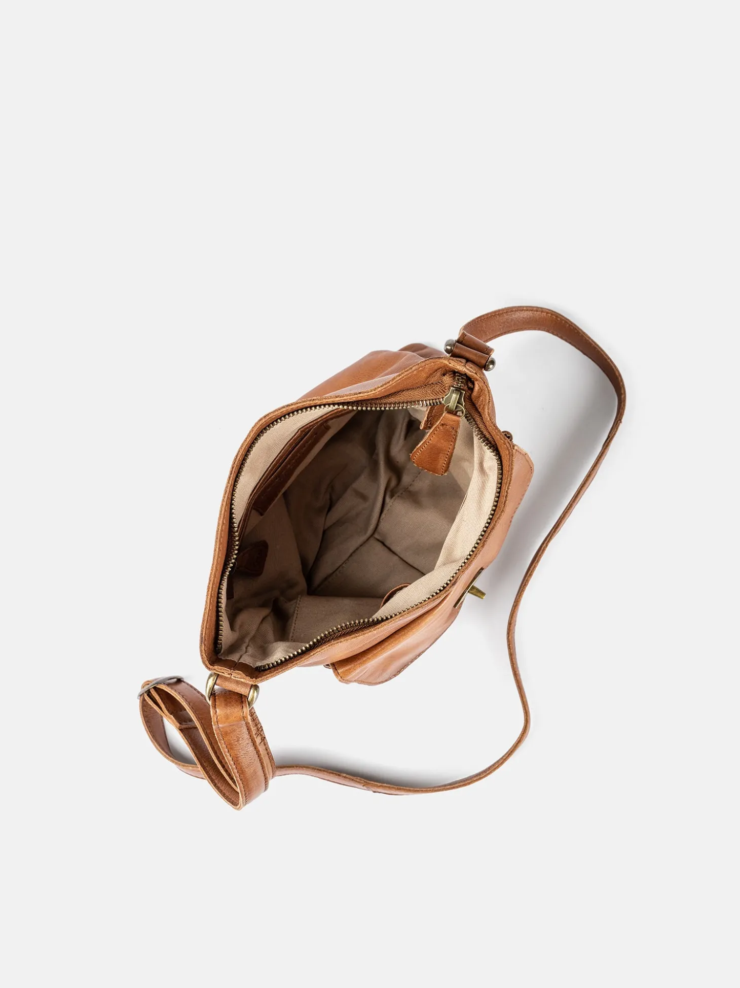 kay_urban__walnut_7.webp Kay Urban - Walnut