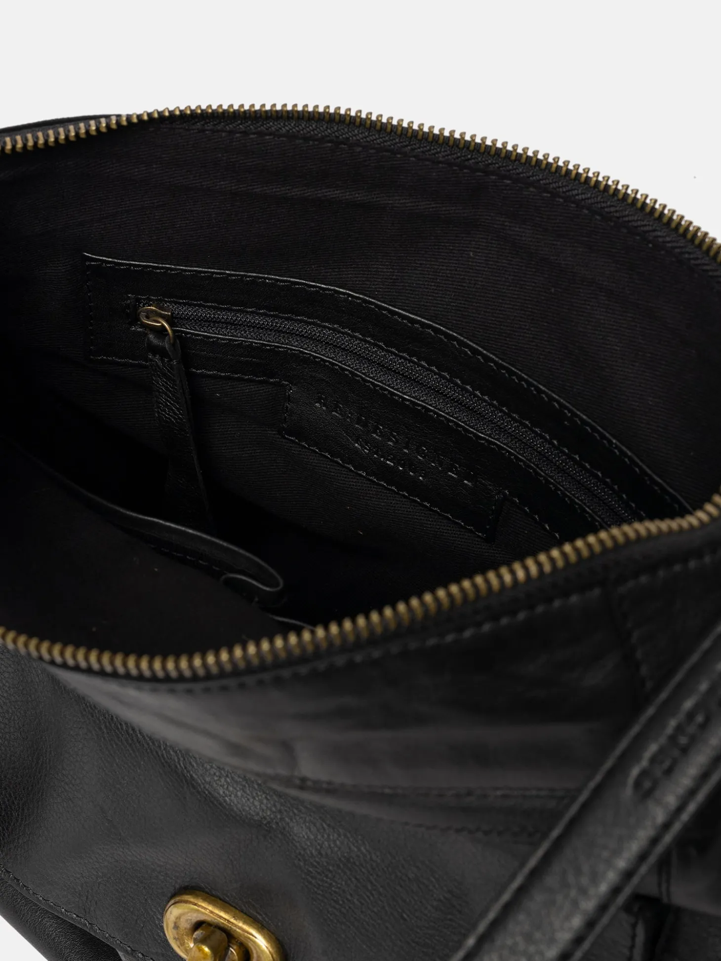 leknes_urban__black_6.webp Leknes Urban - Black