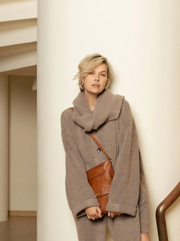 Leknes Urban - Walnut