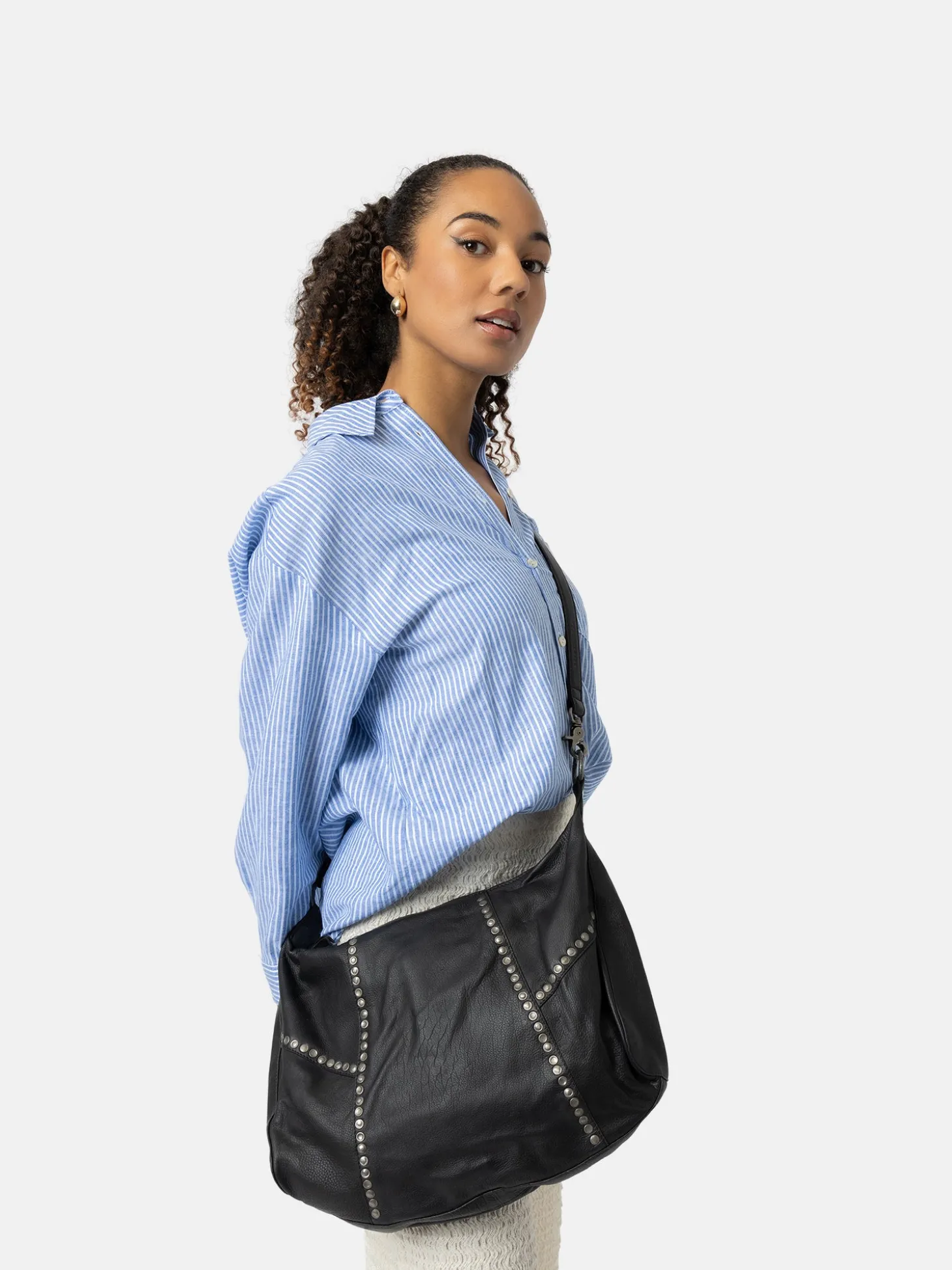 loni_big__black_3.webp Loni Big - Black