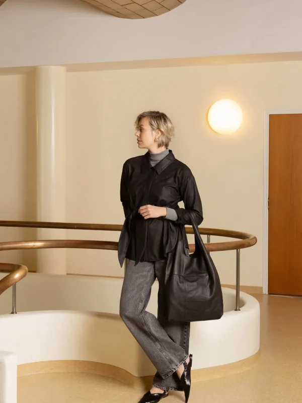 Lyra Urban - Black