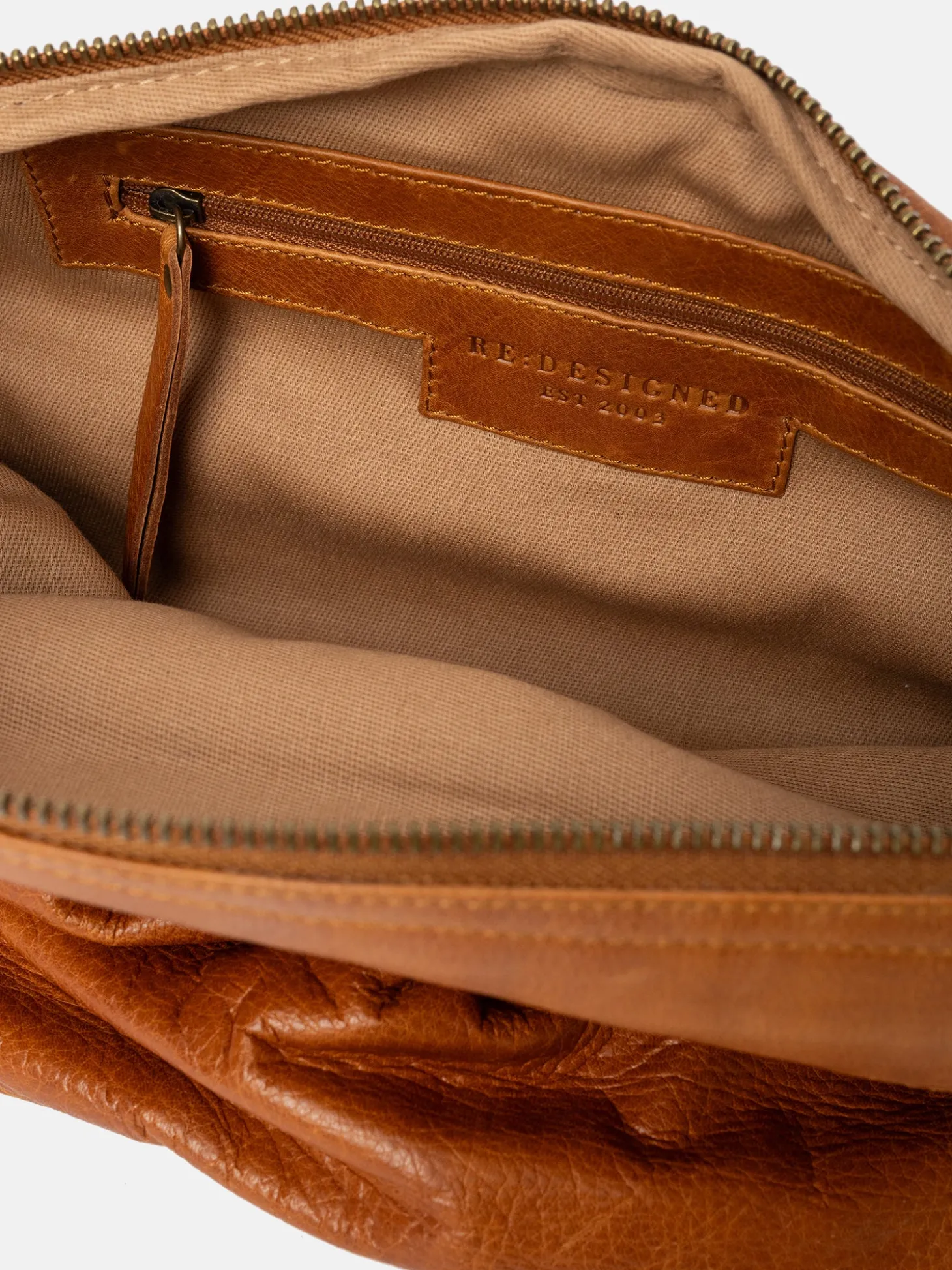 merla_urban__burned_tan_5.webp Merla Urban - Burned Tan