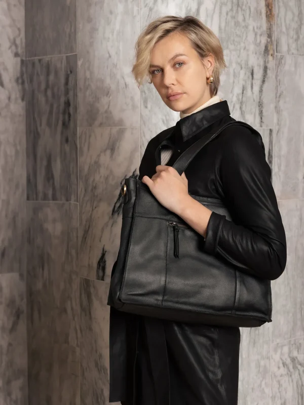 Molly Urban - Black