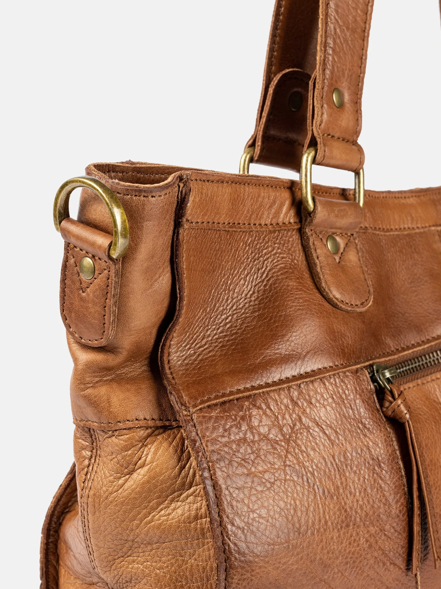 molly_urban__walnut_3.webp Molly Urban - Walnut