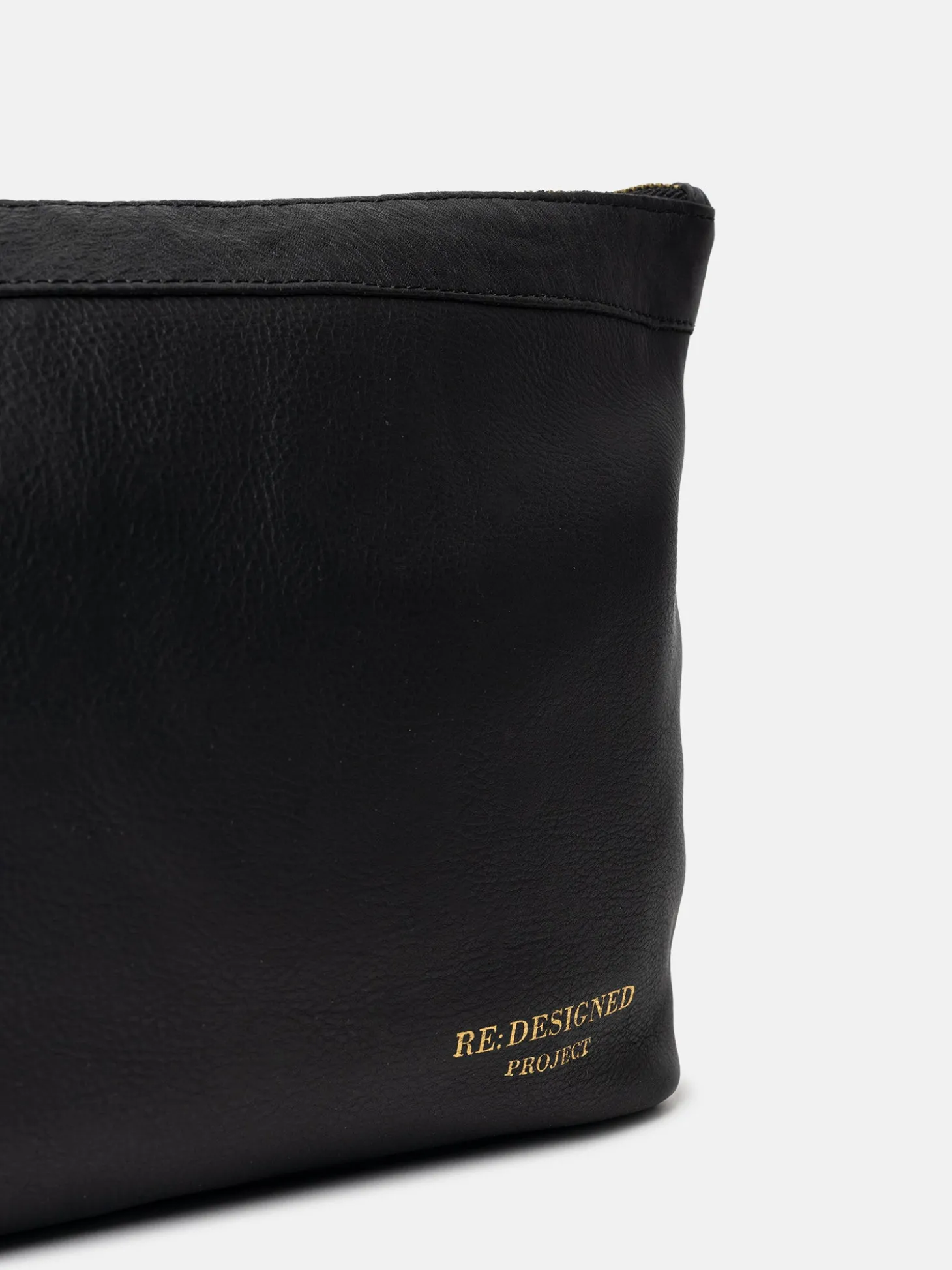 project___blackgold_3-8.webp Project 3 - Black/Gold
