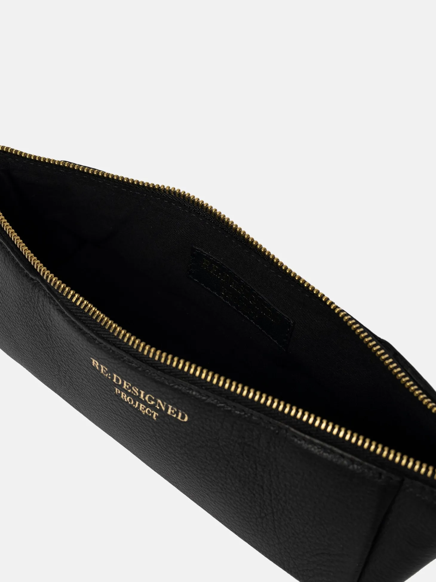project___blackgold_5-4.webp Project 12 - Black/Gold