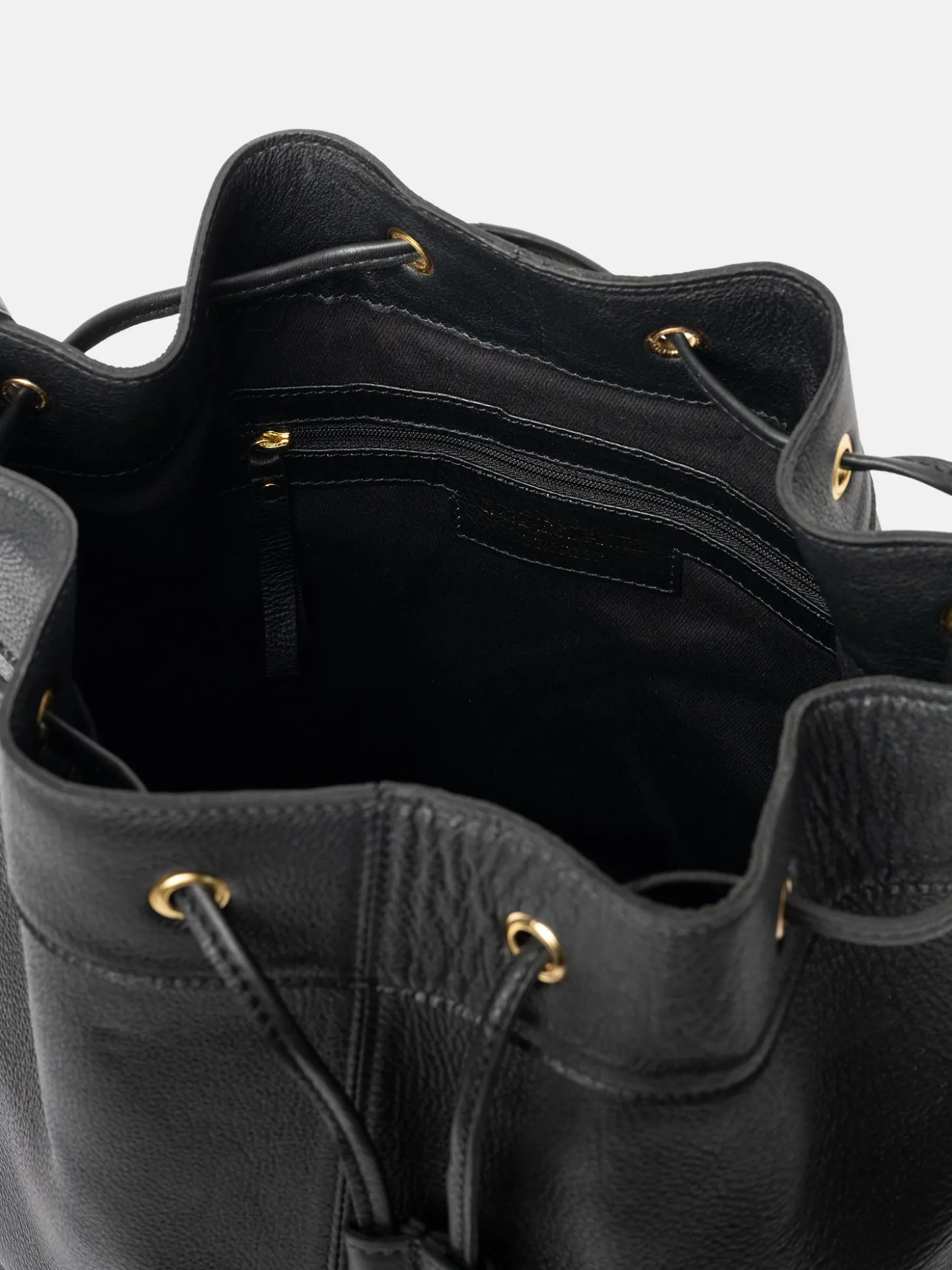 project___blackgold_5.webp Project 20 - Black/Gold