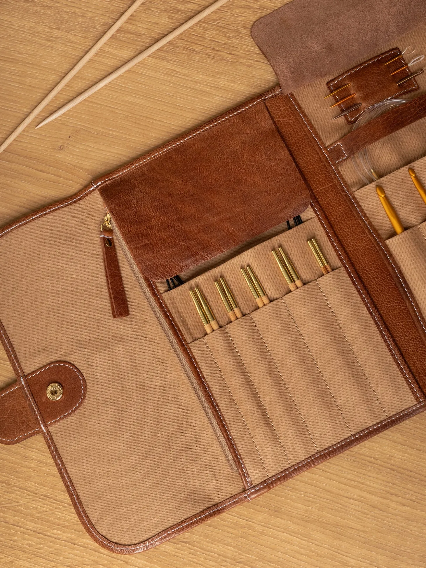 project___walnutgold_2-3.webp Project 15 - Walnut/Gold