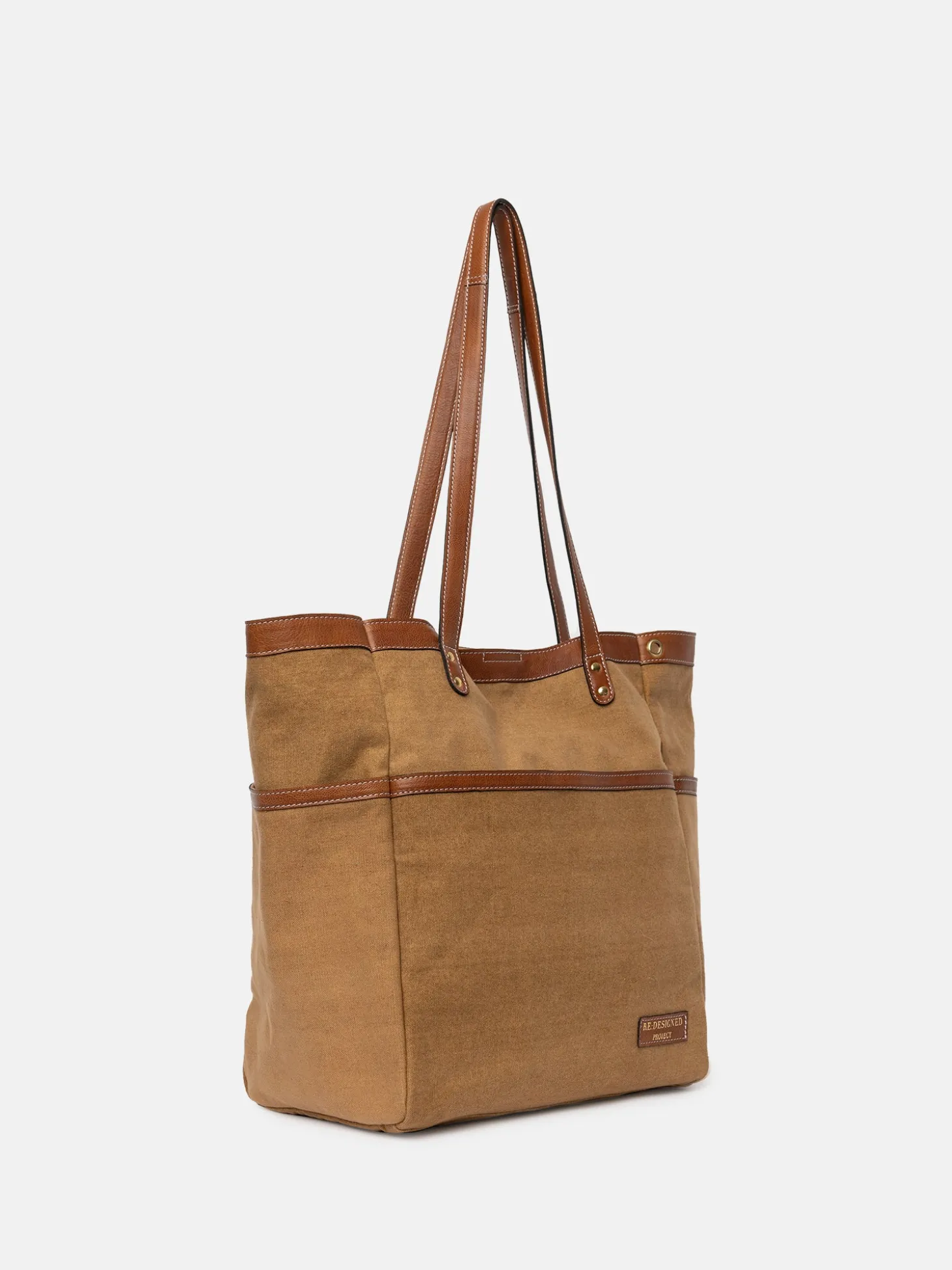 project___walnutgold_4.webp Project 21 - Walnut/Gold