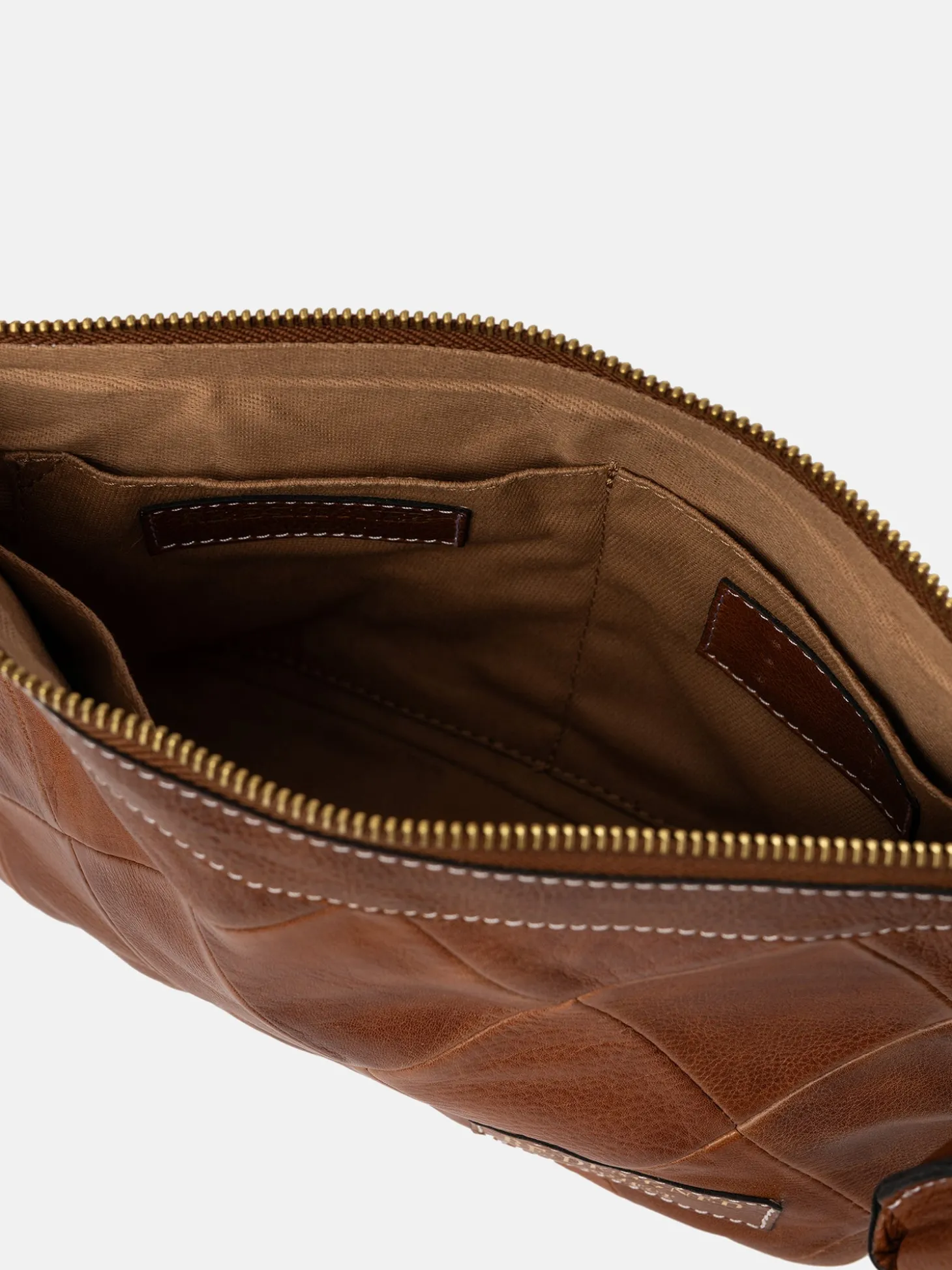 project___walnutgold_5-10.webp Project 16 - Walnut/Gold
