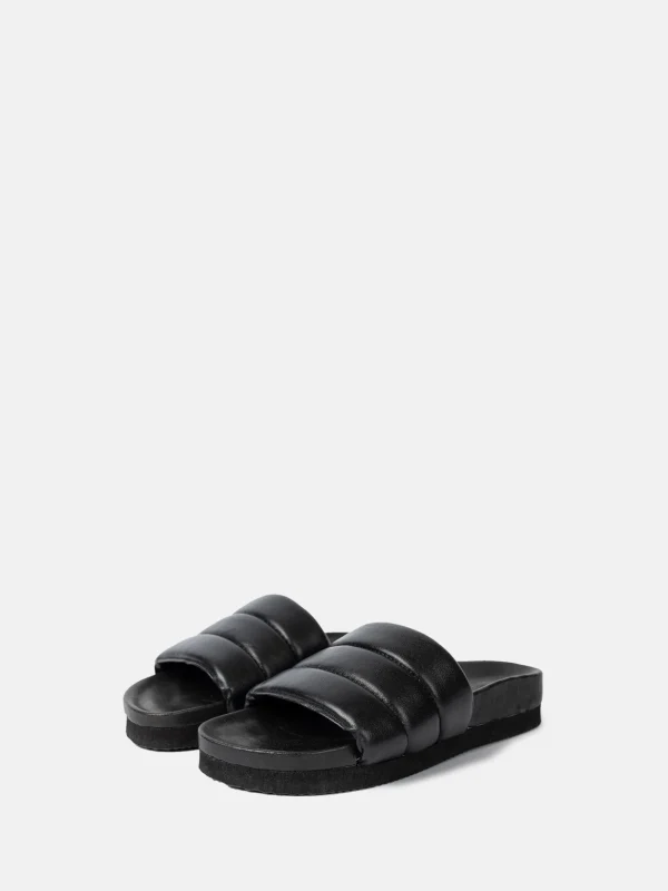 Tuka - Black