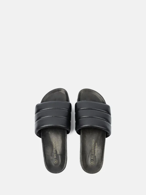 Tuka - Black