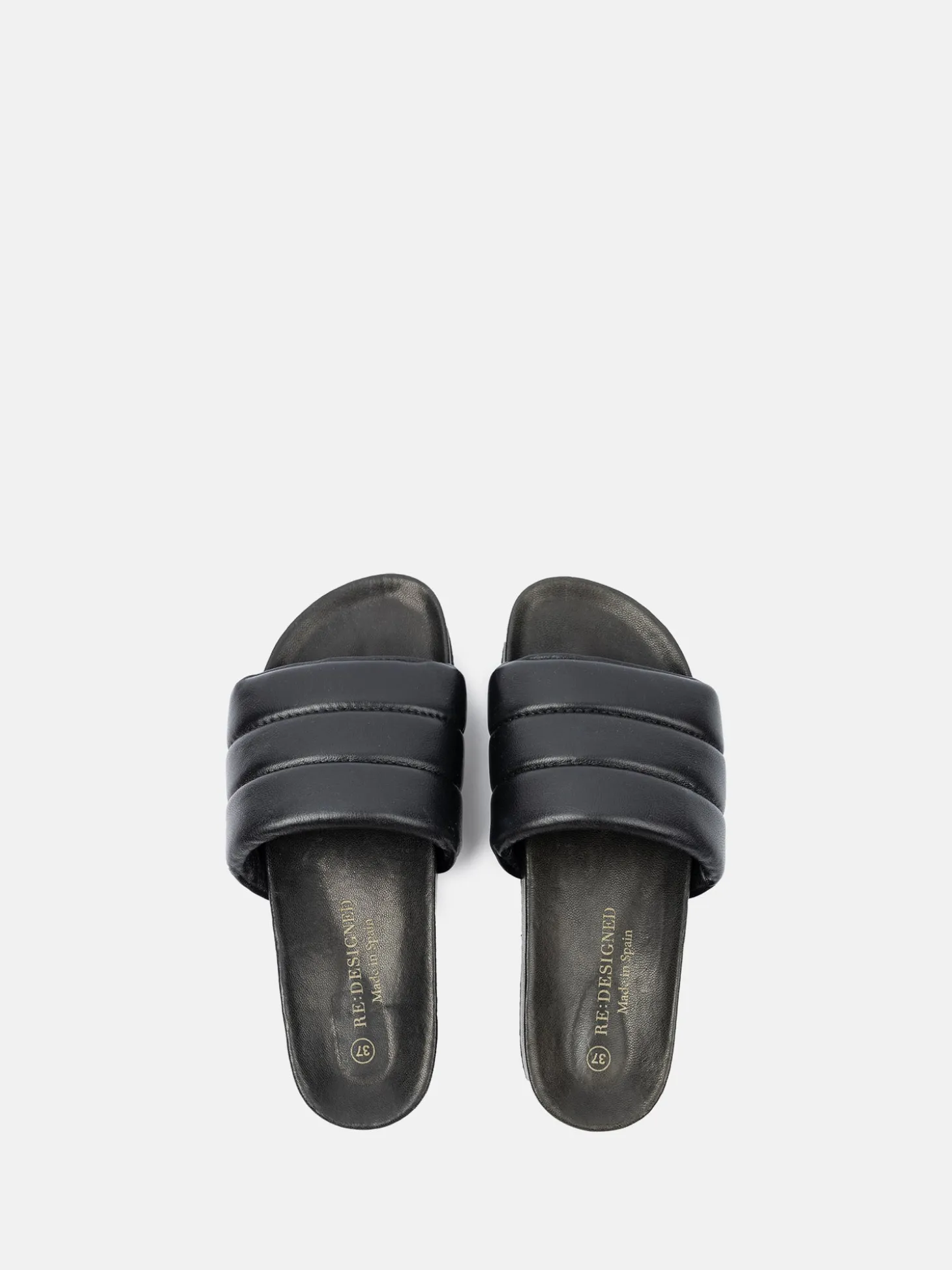 tuka__black_3.webp Tuka - Black