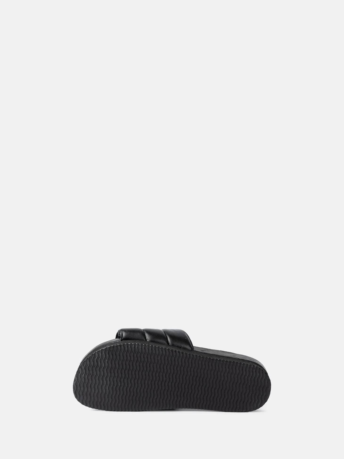 tuka__black_6.webp Tuka - Black